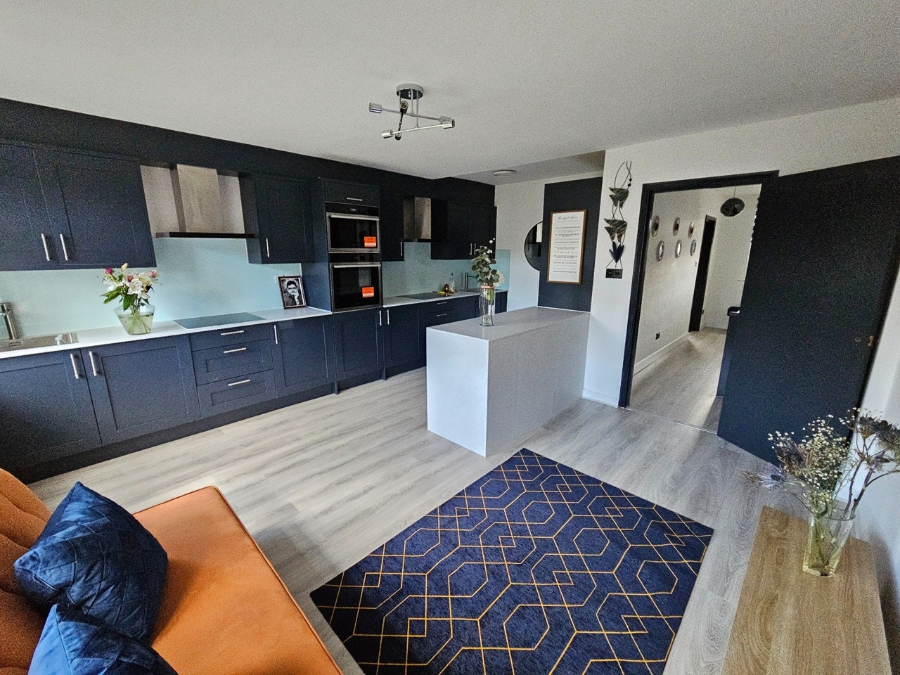 Room Thatcher Close in Greater London