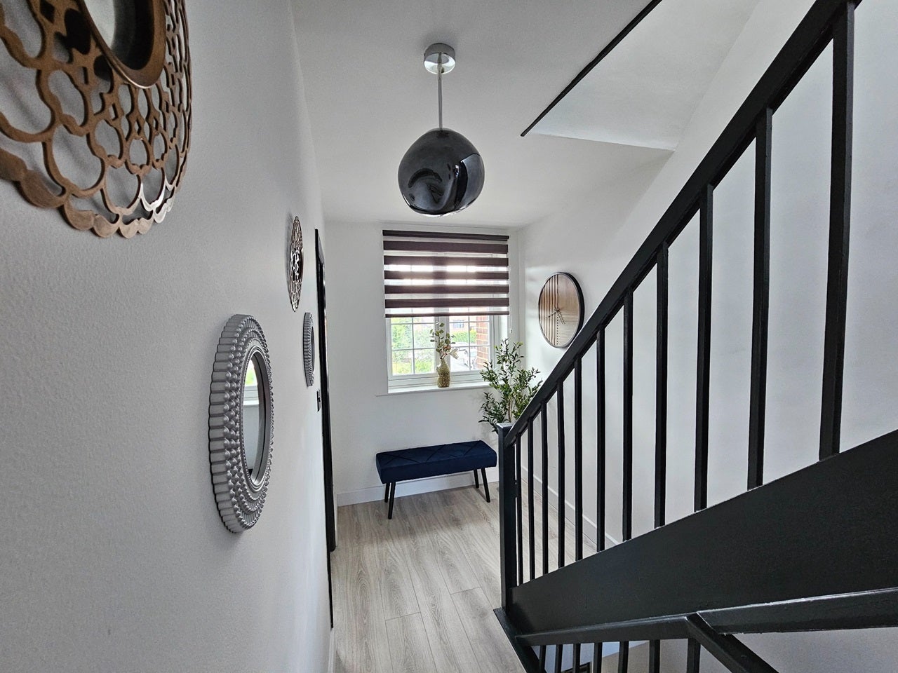 Room Thatcher Close in Greater London