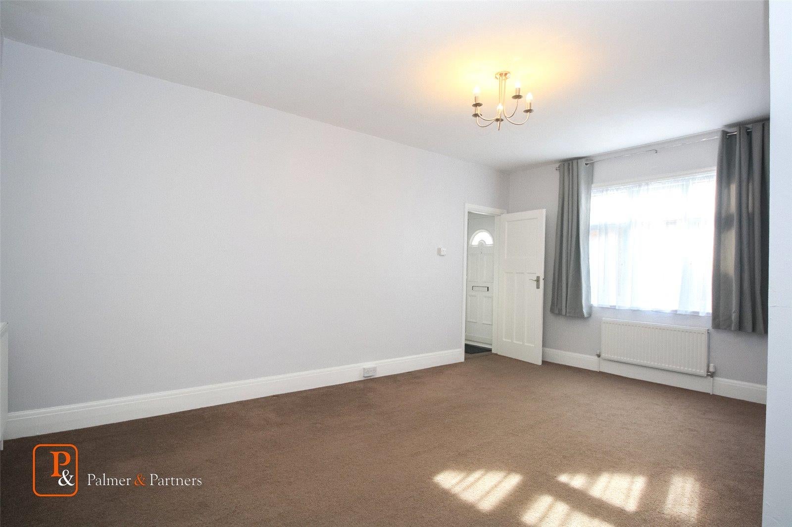 Flat Harwich Road in Colchester