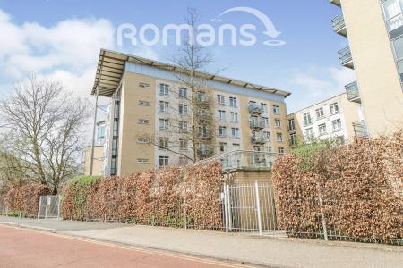 Flat Kenavon Drive in Reading