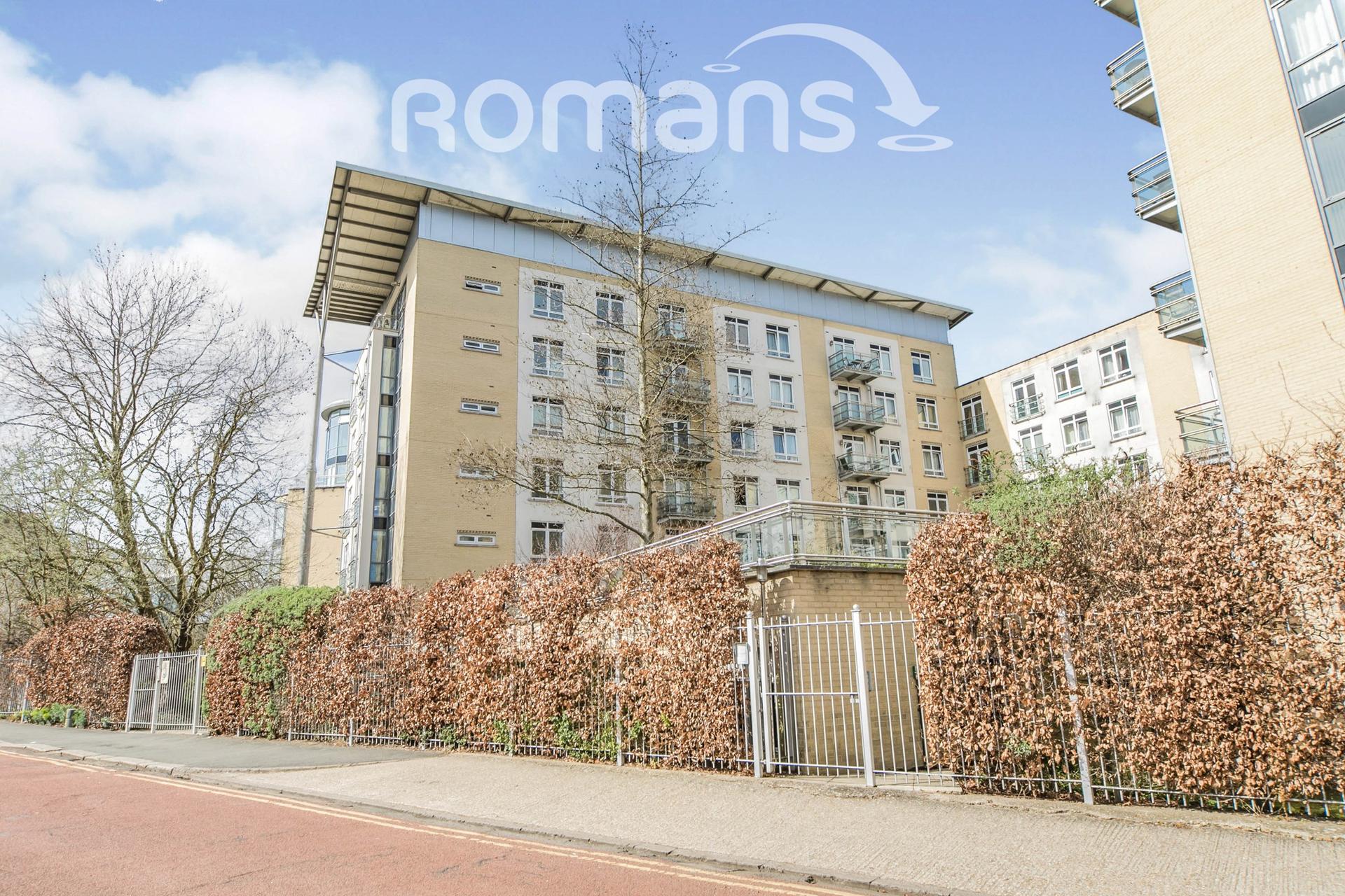 Flat Kenavon Drive in Reading