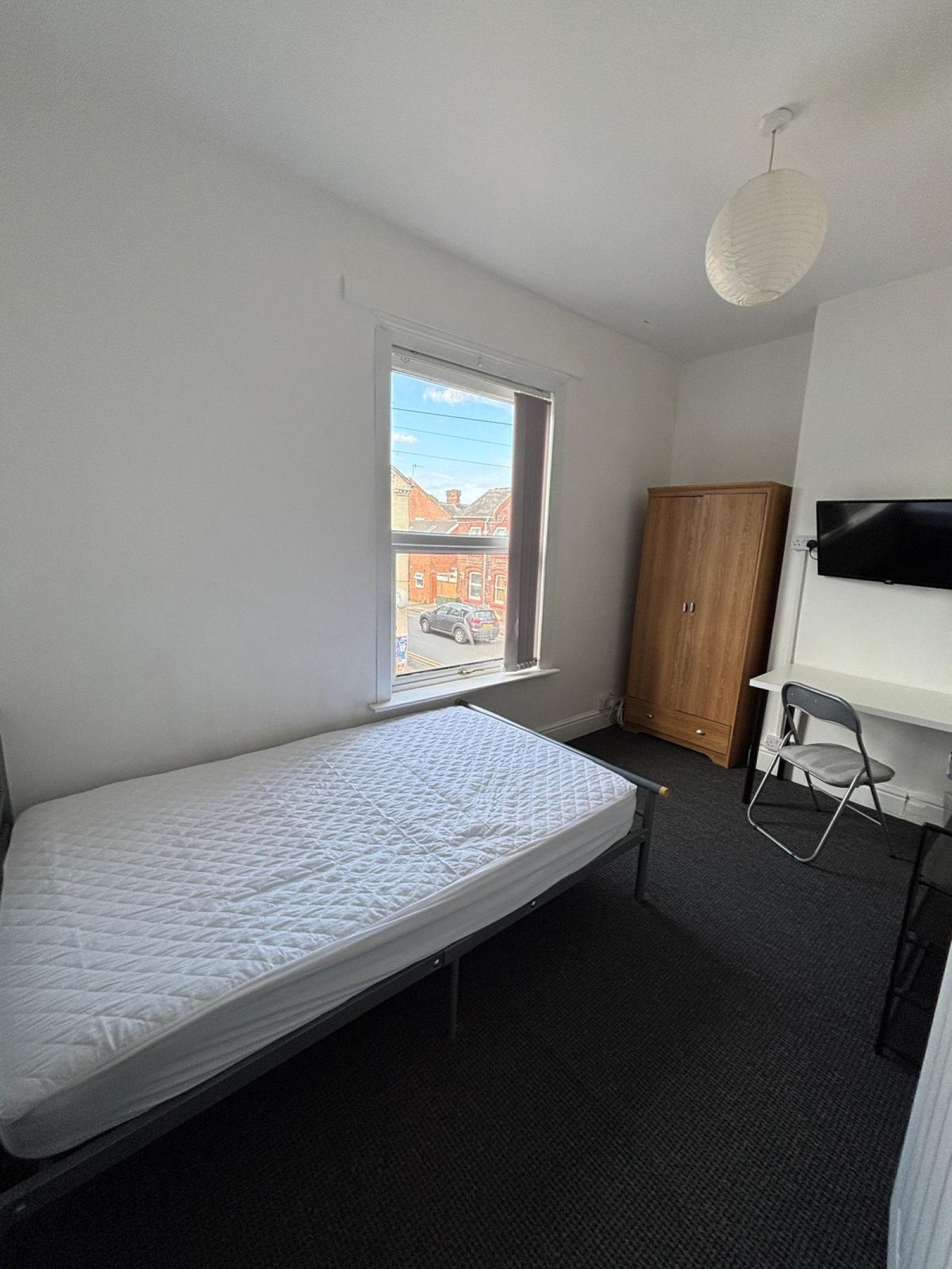 Flat Ashford Street in Stoke-on-Trent
