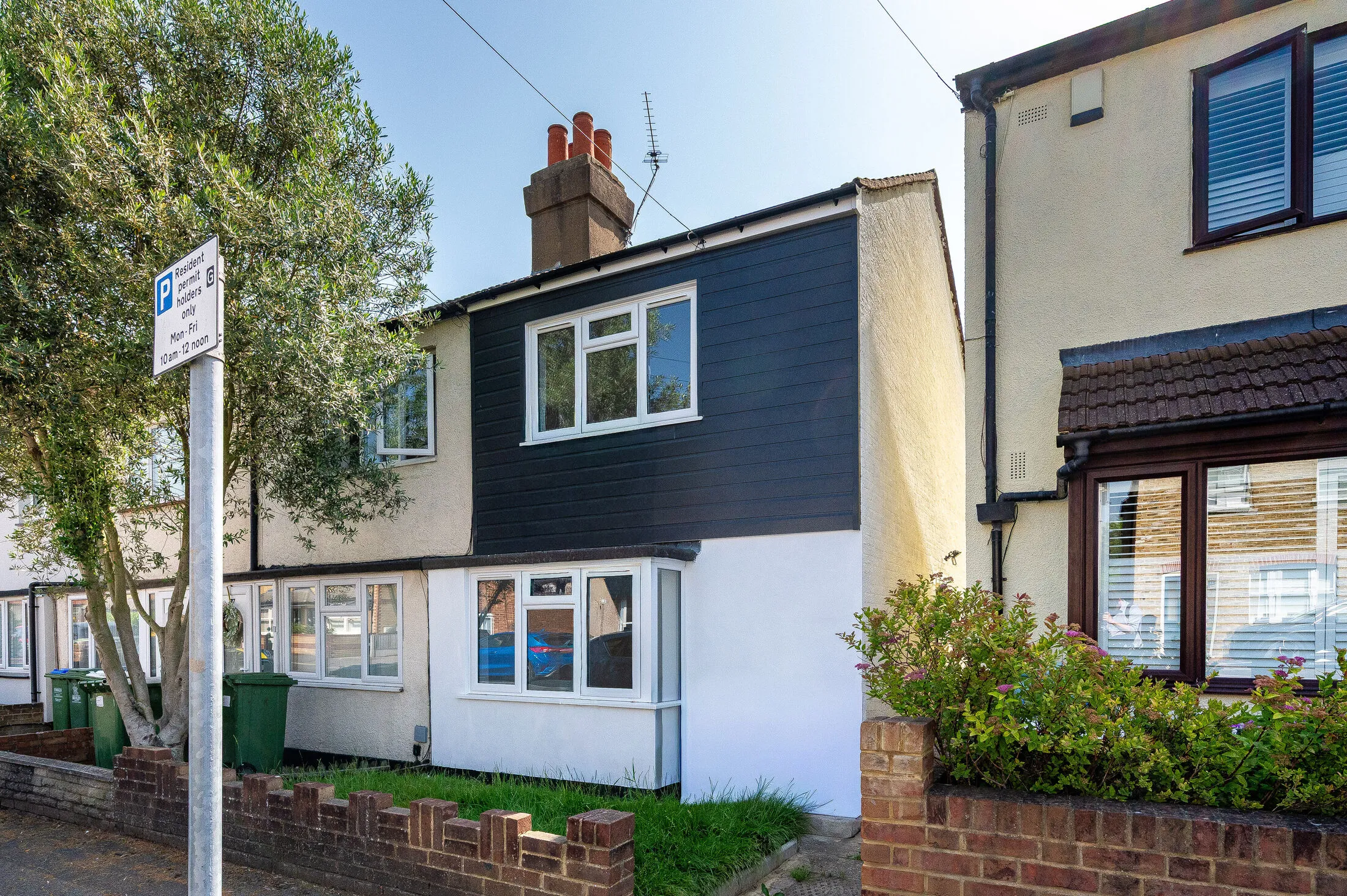 House Broadway in Greater London