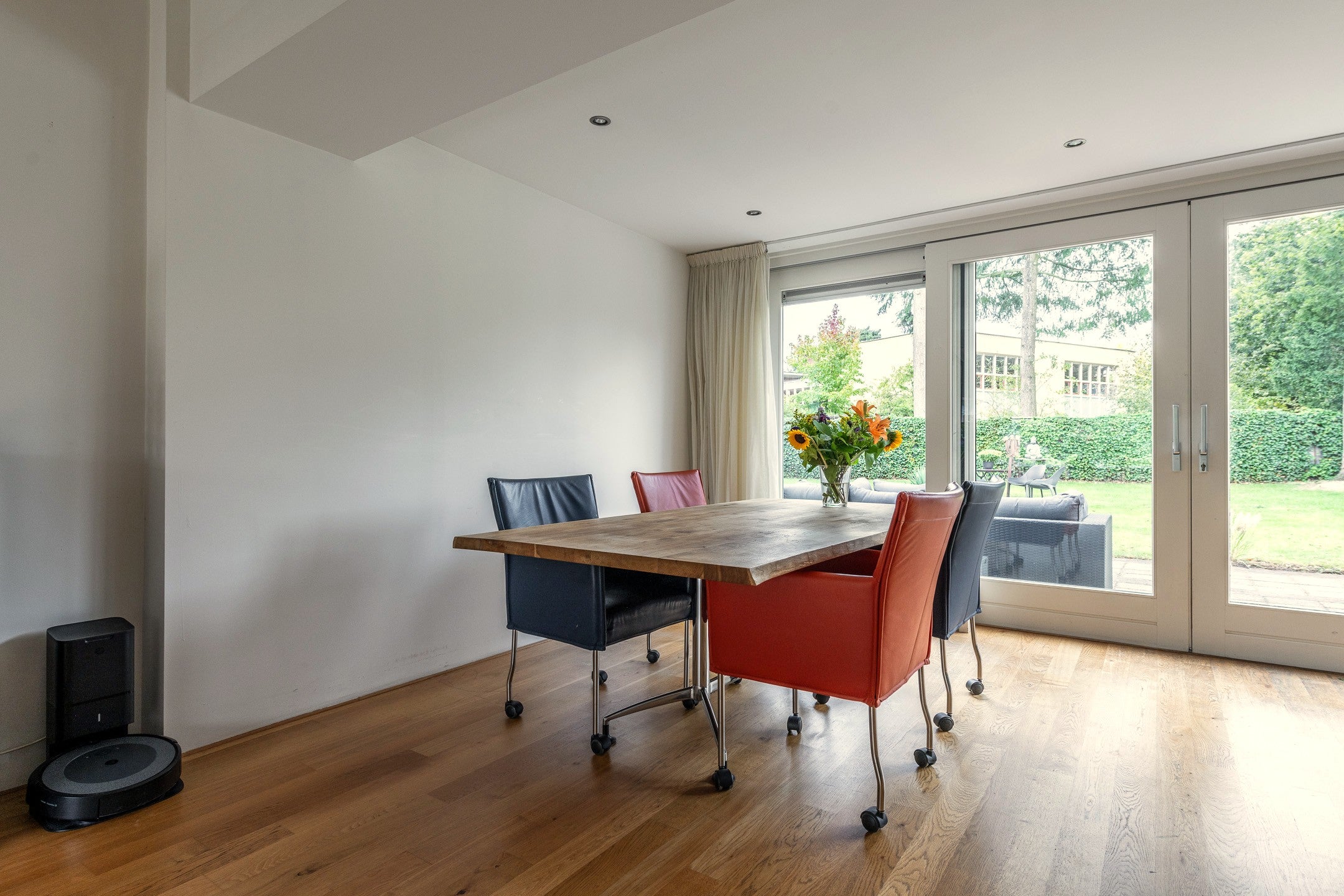 Twee-onder-één-kap te koop: Burg. Van Holthelaan 3, Zeist