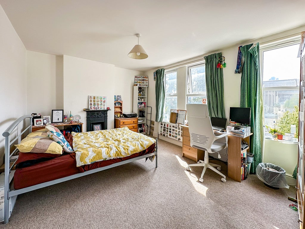 Room Ravensworth Gardens in Cambridge