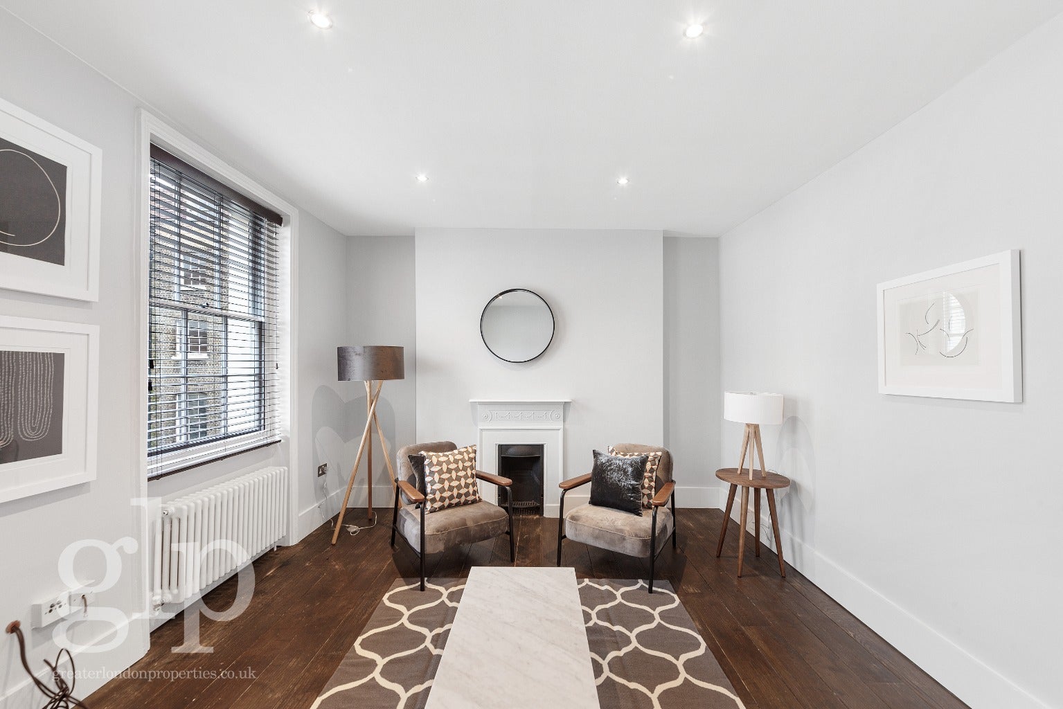Flat Barter Street in Greater London