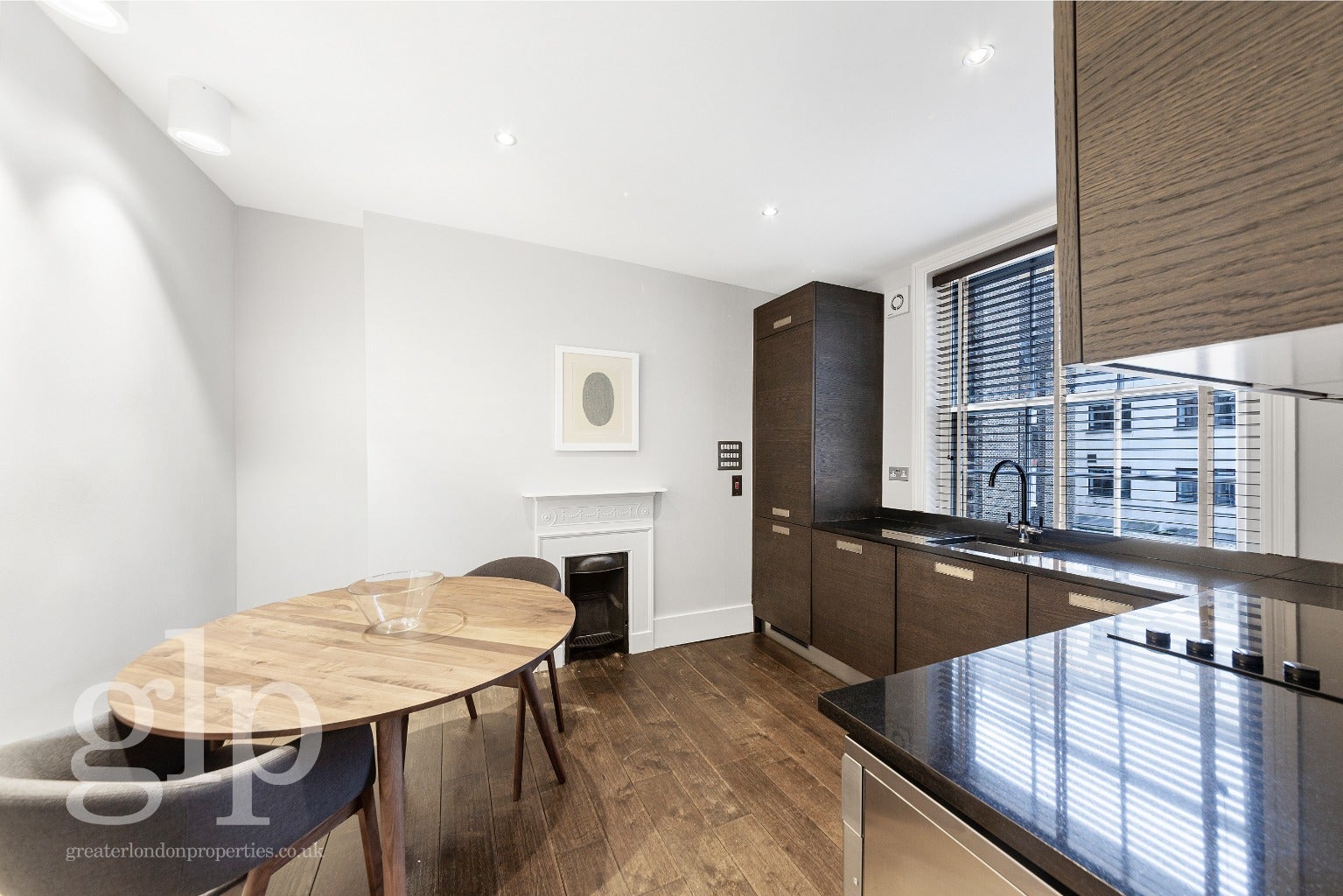 Flat Barter Street in Greater London