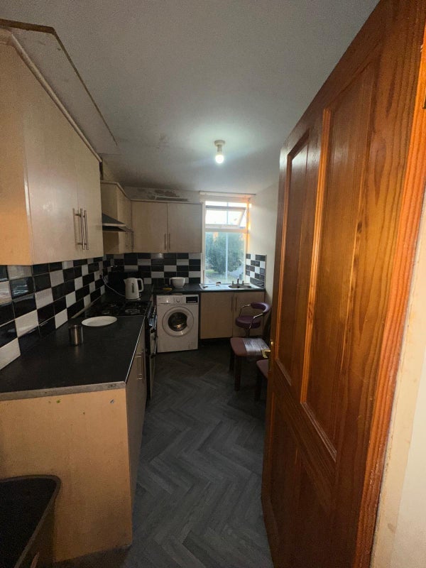 Room Lapage Street in Bradford