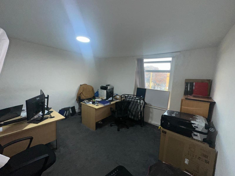 Room Lapage Street in Bradford