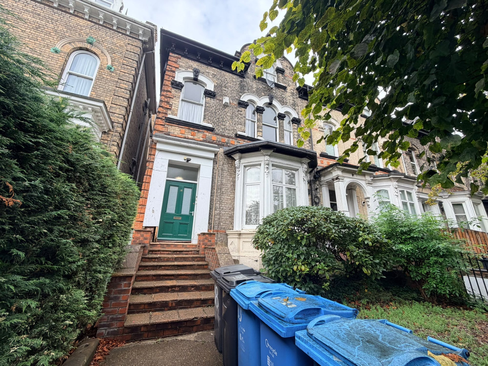 Flat Pearson Avenue in Hull