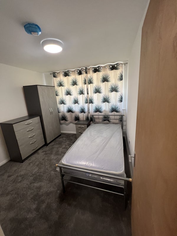 Room Westley Close in Birmingham