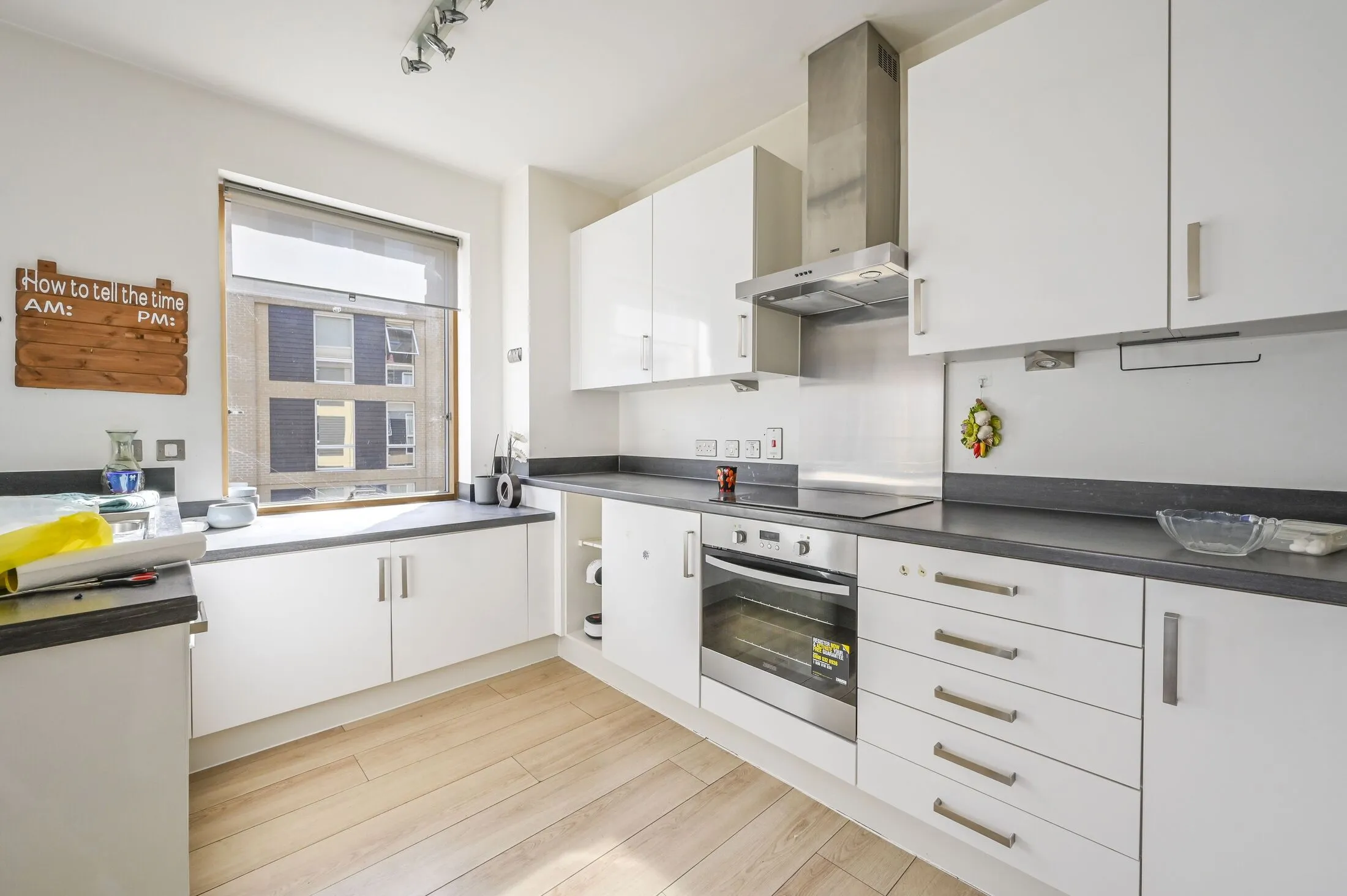 Flat Brent Road in Greater London