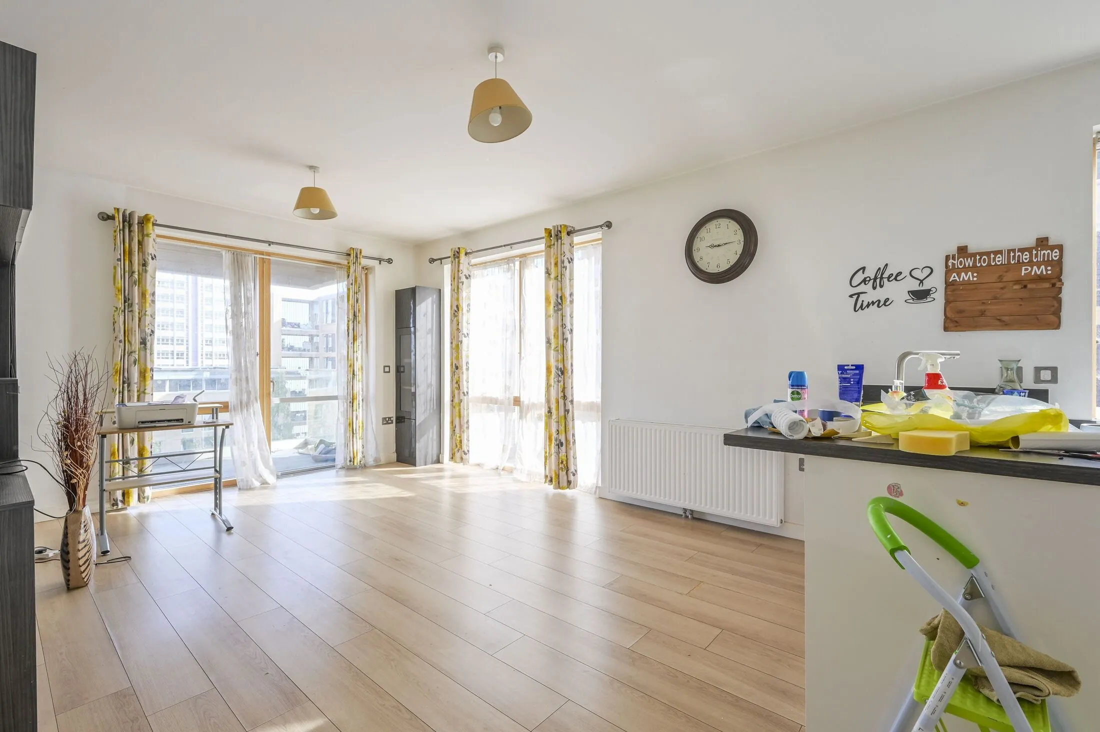 Flat Brent Road in Greater London
