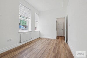 Flat Harpsfield Broadway in Welwyn Hatfield