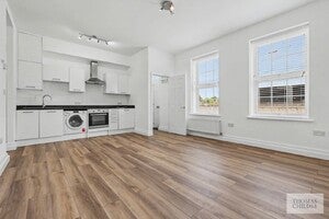 Flat Harpsfield Broadway in Welwyn Hatfield
