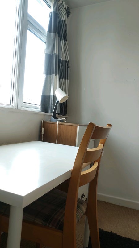 Room Beechwood View in Leeds