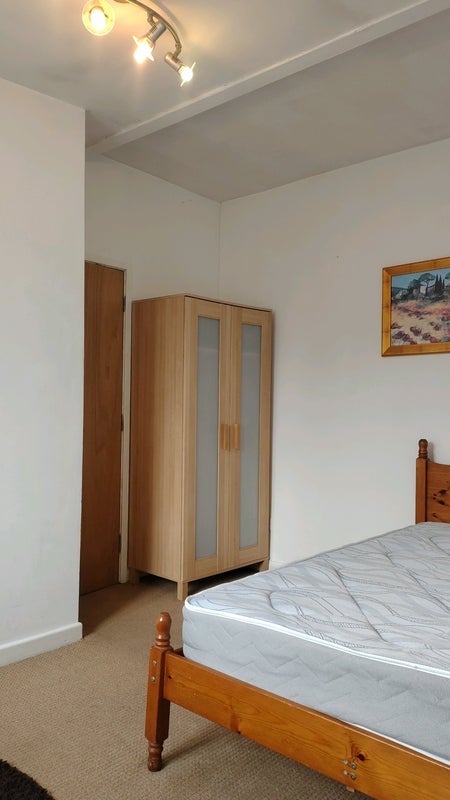 Room Beechwood View in Leeds