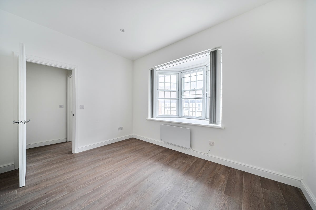Flat West Street in Reigate and Banstead