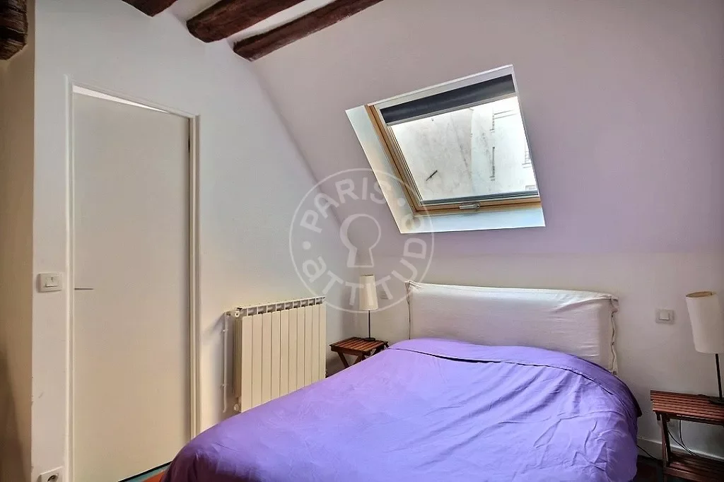 Appartement Rue des Rosiers à Paris