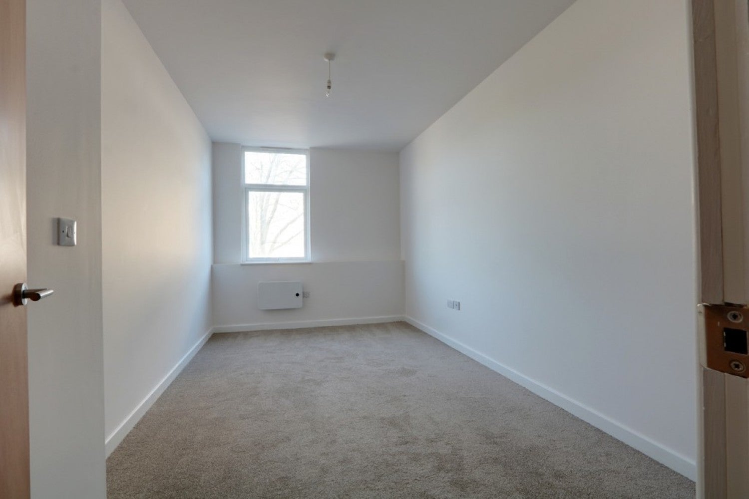 Flat Victoria Avenue in Southend-on-Sea