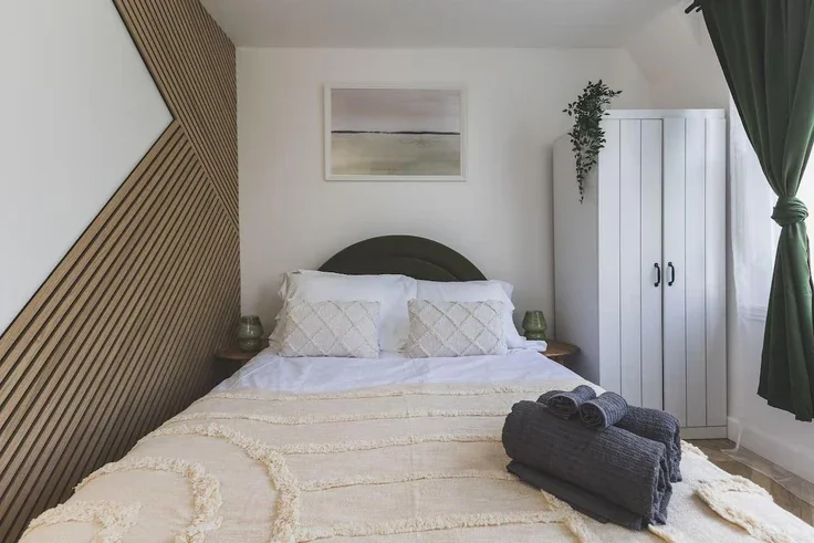 Flat Kelvin Road in Greater London