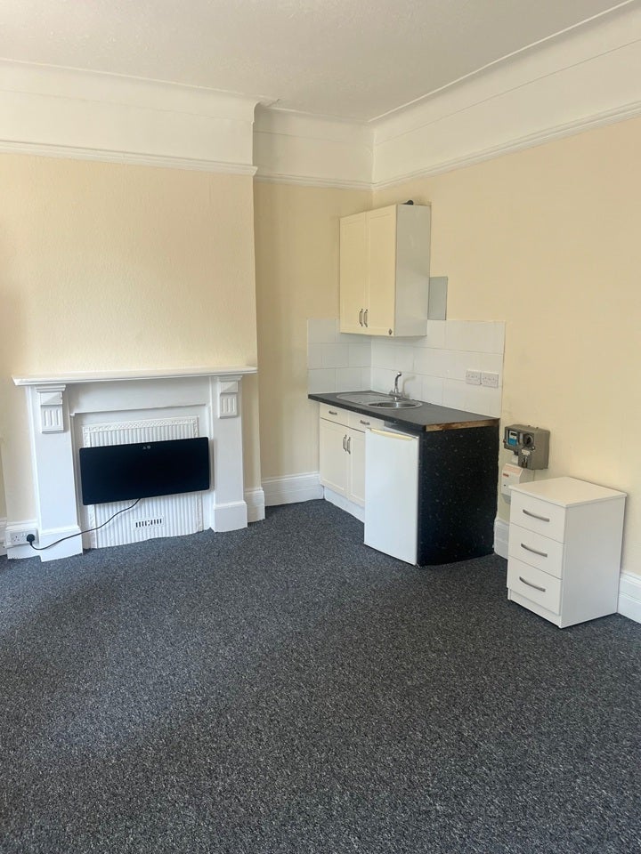 Room Pepys Road in Greater London