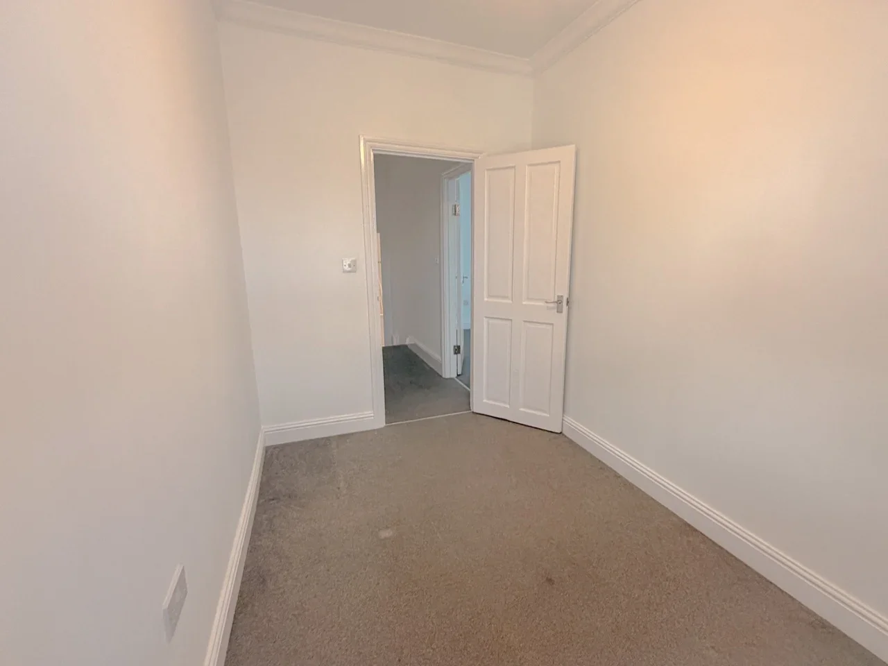 Flat Ingleby Road in Greater London