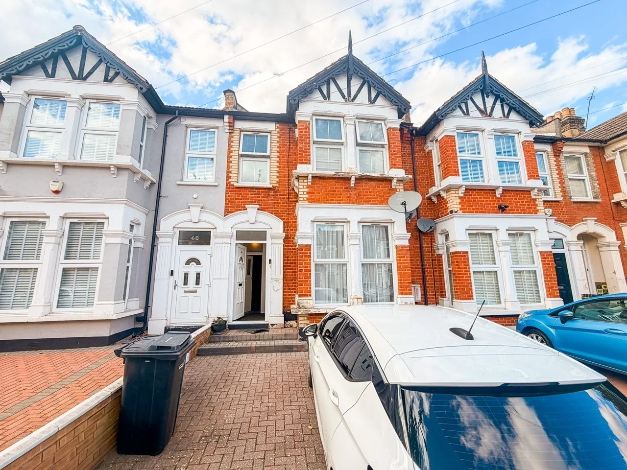 Flat Ingleby Road in Greater London