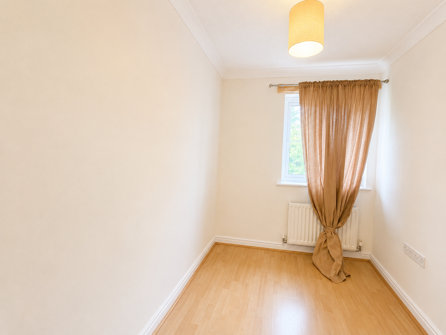 Room Fairway Drive in Greater London