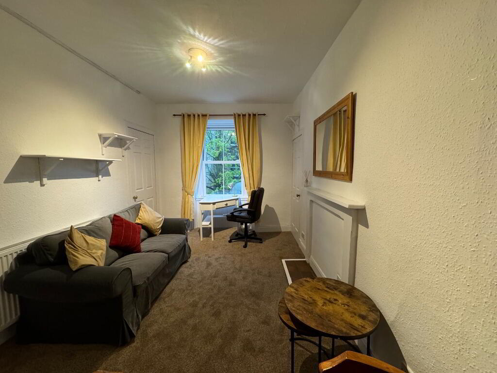 Flat New Mart Road in City of Edinburgh
