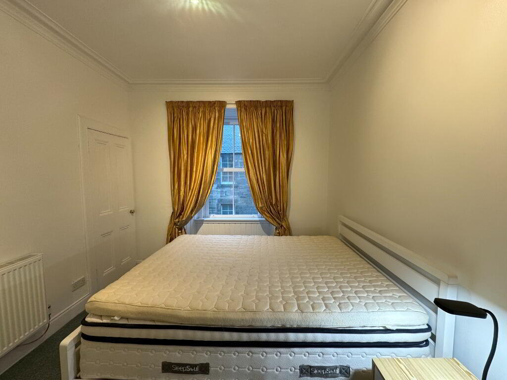 Flat New Mart Road in City of Edinburgh