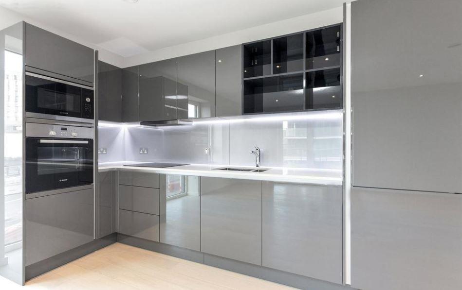 Flat Westway in Greater London