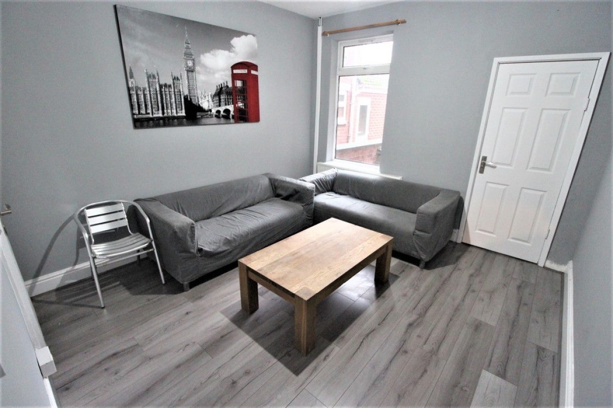 Room Botoner Road in Coventry