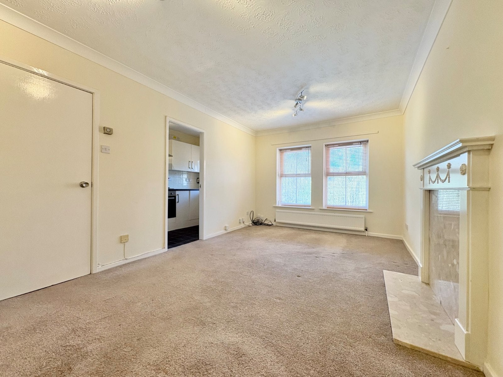 Flat Bridgewater Court in Leeds