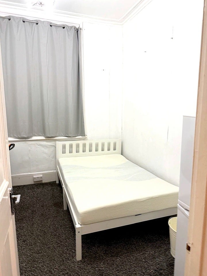 Flat Belgrave Road in City of Westminster