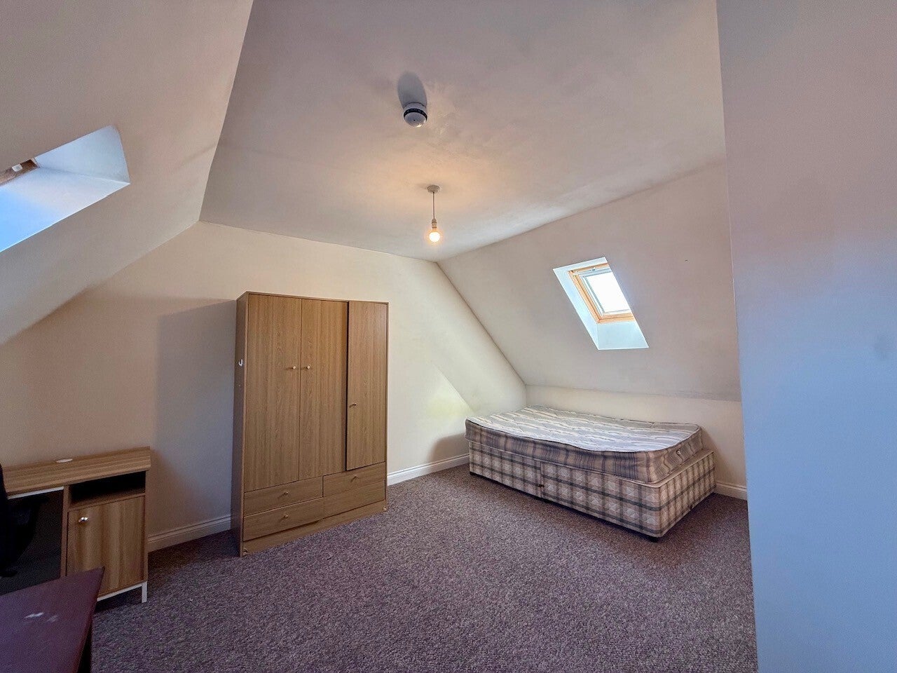 Room Cowley Road in Oxford