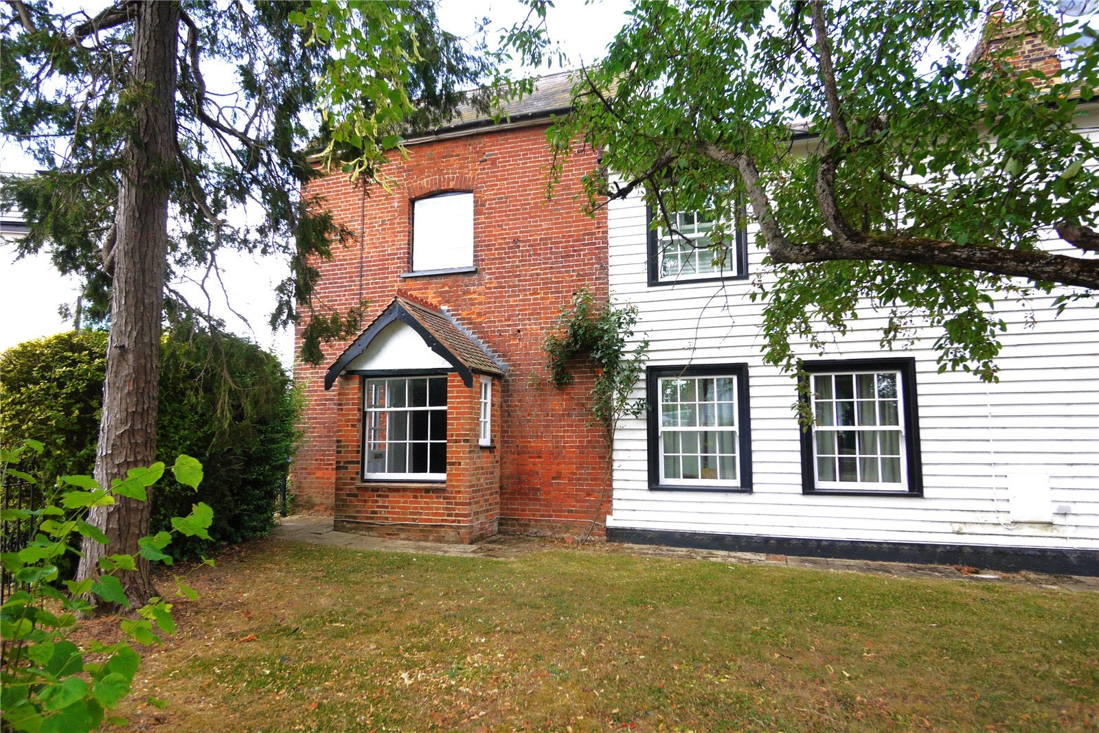 House Ongar Road in Fyfield