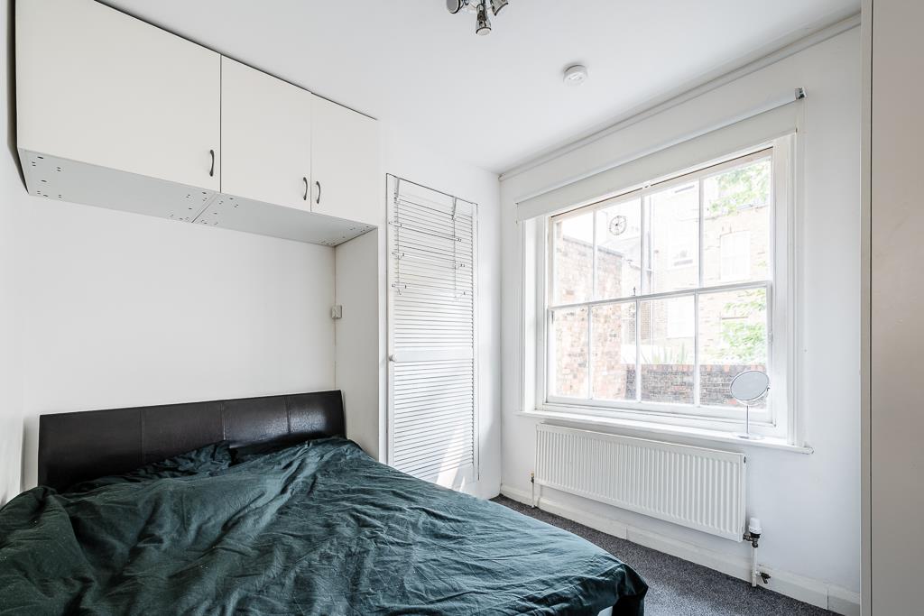 Flat Wicklow Street in Greater London