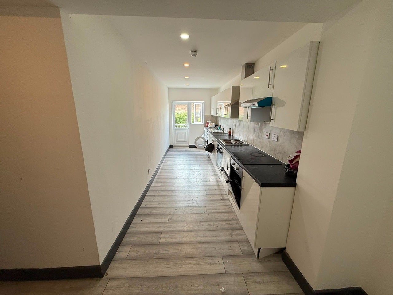 Flat Francis Road in Greater London