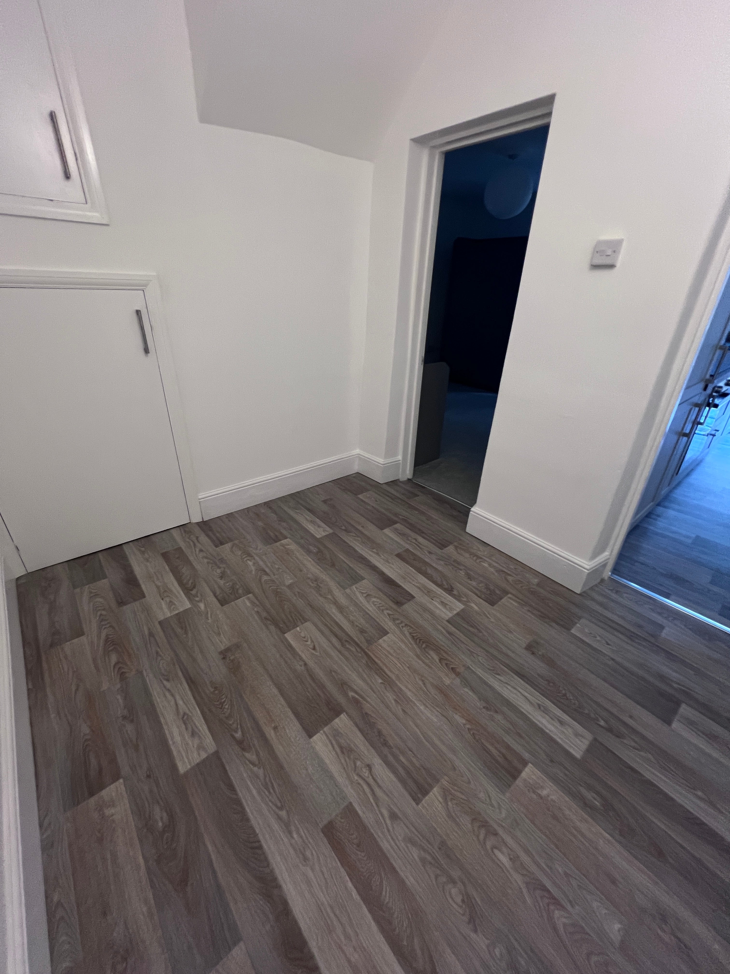 Flat Southleigh Road in Bristol