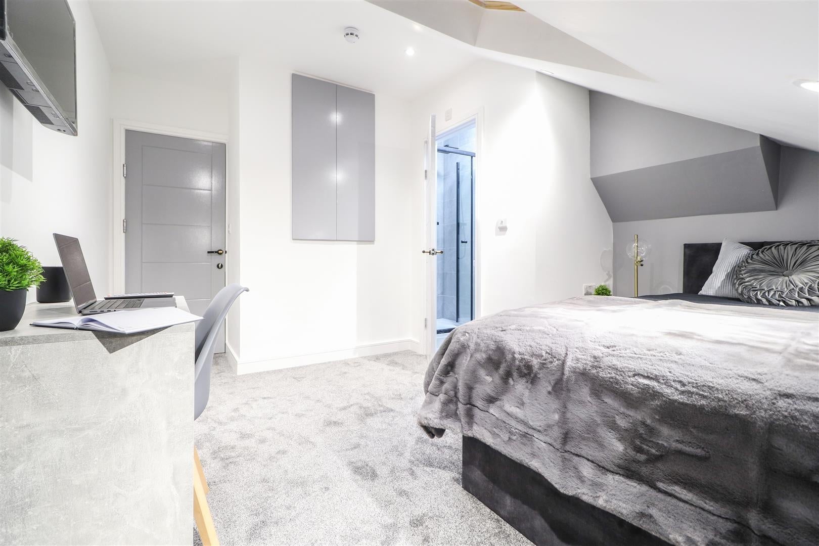 Room Gresham Street in Coventry