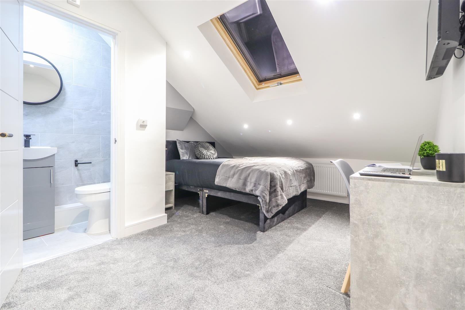 Room Gresham Street in Coventry