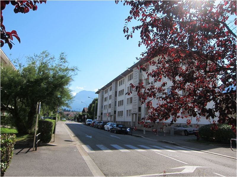 Flat Place du Château in Annecy
