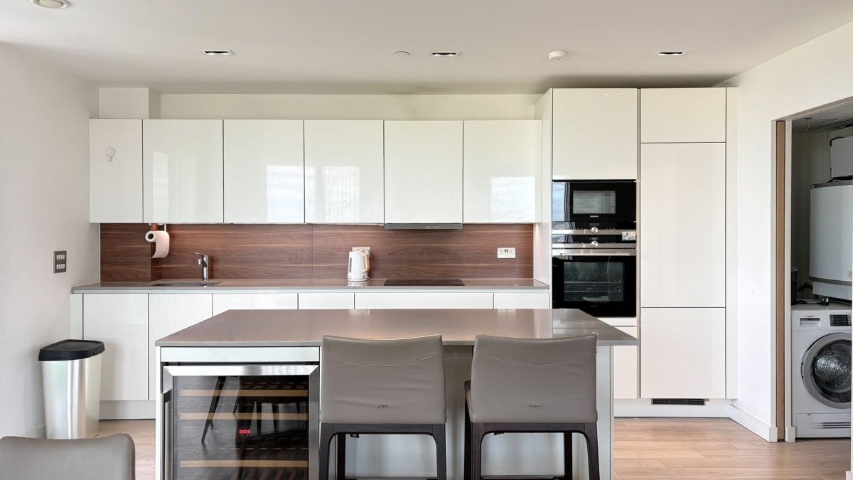 Flat Devan Grove in Greater London