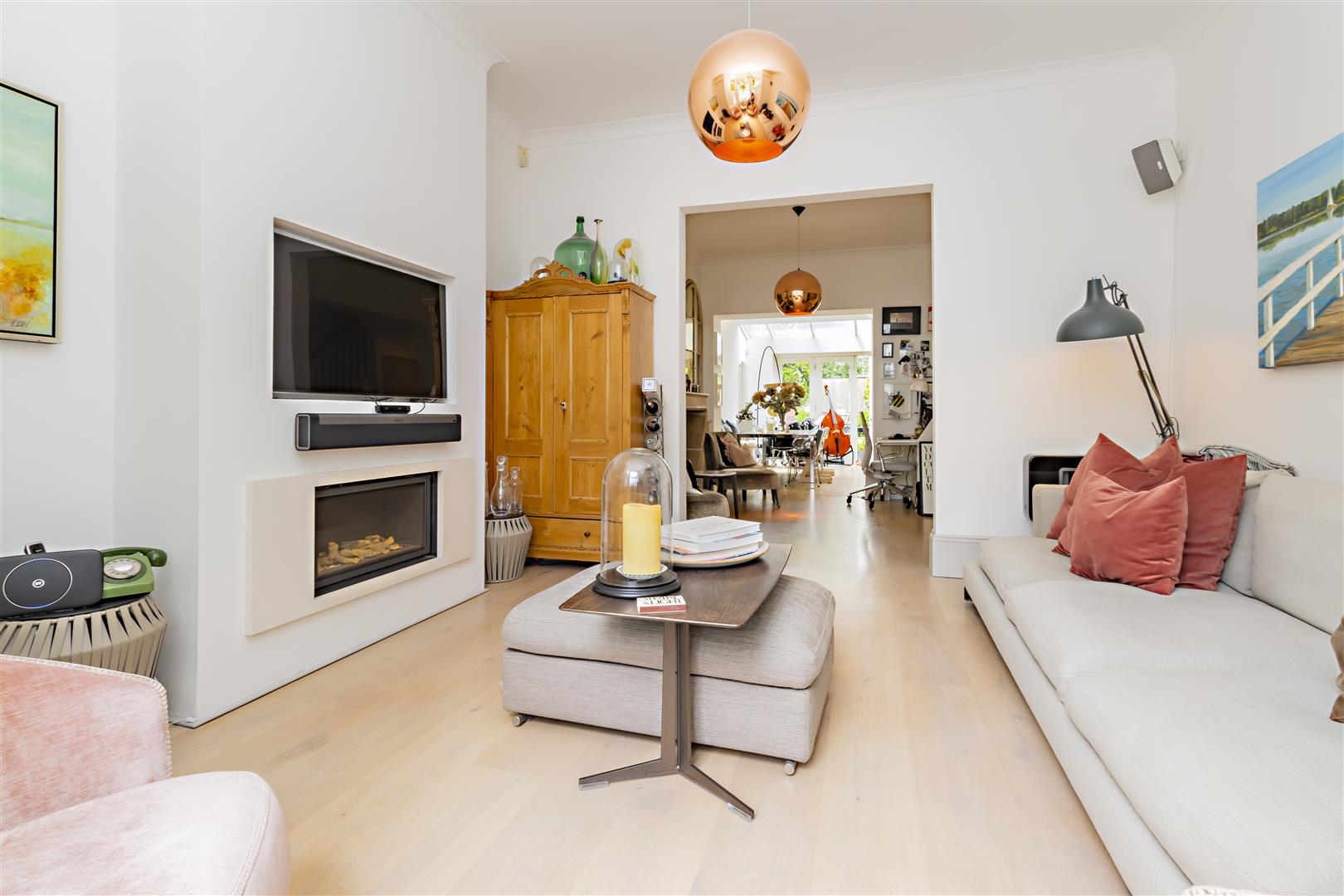 House Woodsome Road in Greater London