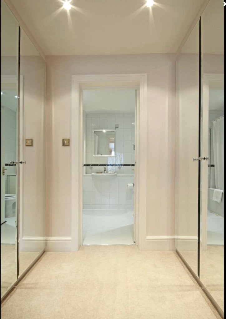 Flat Hertford Street in City of Westminster