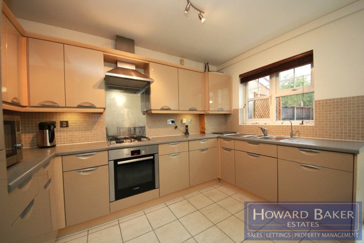 House De Havilland Road in Greater London