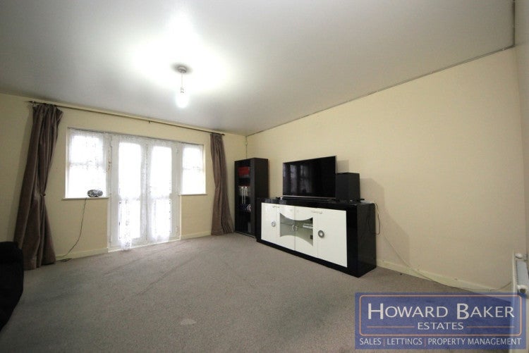 House De Havilland Road in Greater London