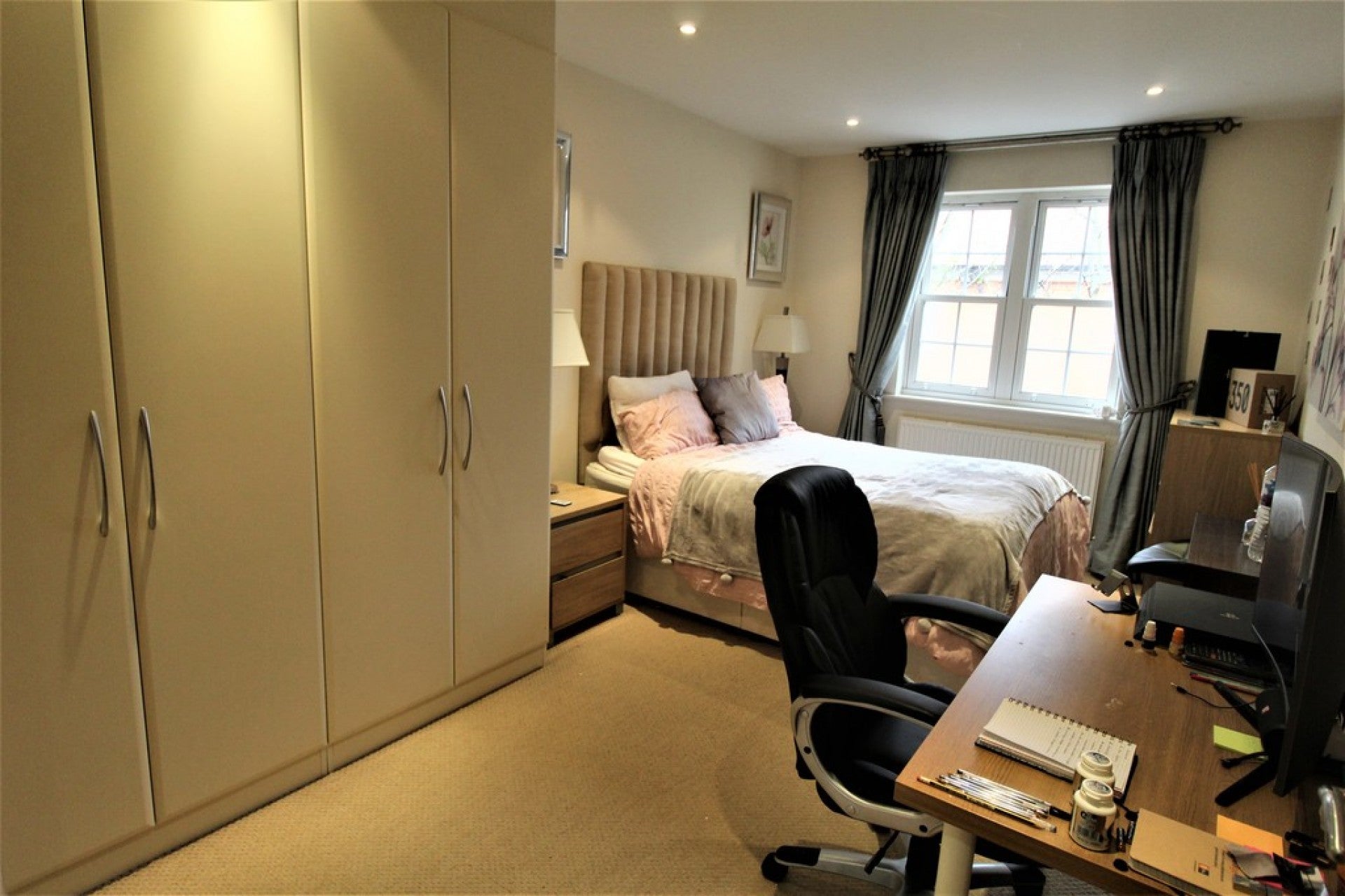 Flat Egham Hill in Borough of Runnymede