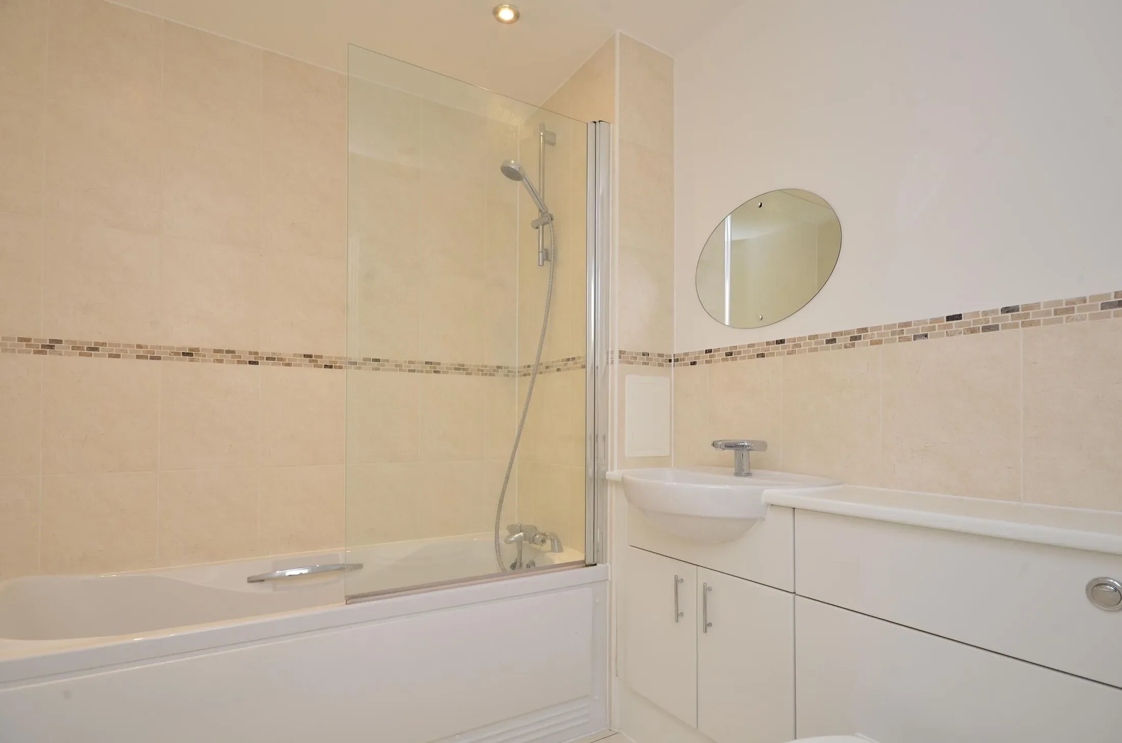 Flat Bradfield Close in Woking